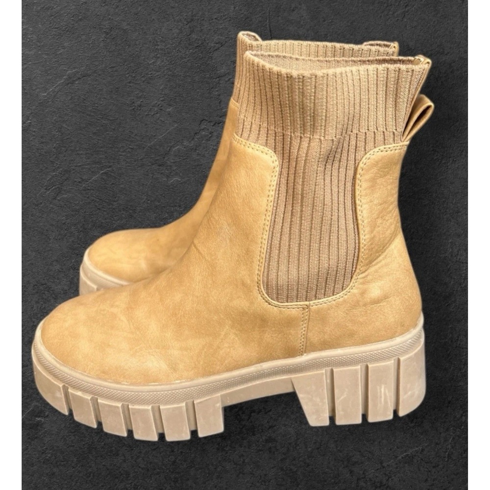 Dolce Vita Romy Chelsea Boots Women's 9 Tan Chunky Lug Sole Ankle Pull On